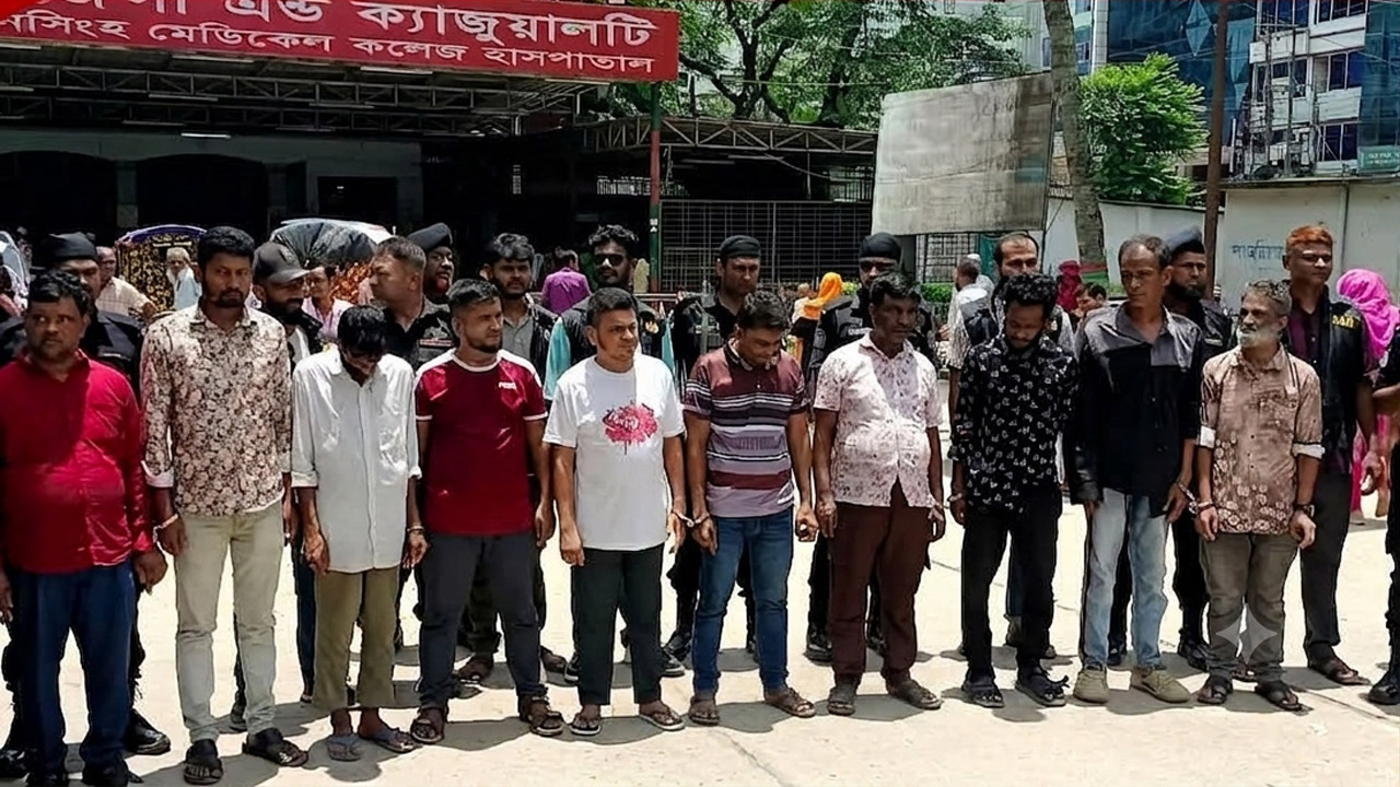 অভিযানে গ্রেফতারকৃতরা