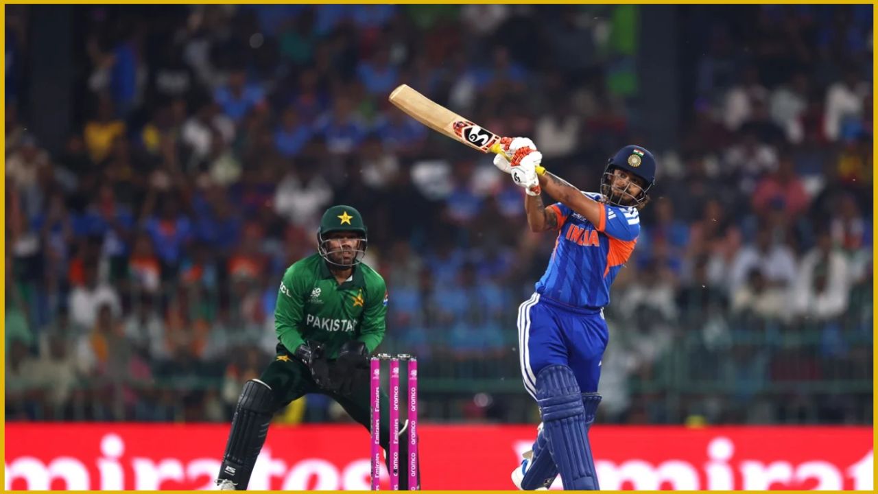 ব্যাটে-বলে কোথাও ভারতের সামনে দাঁড়াতে পারেনি পাকিস্তান