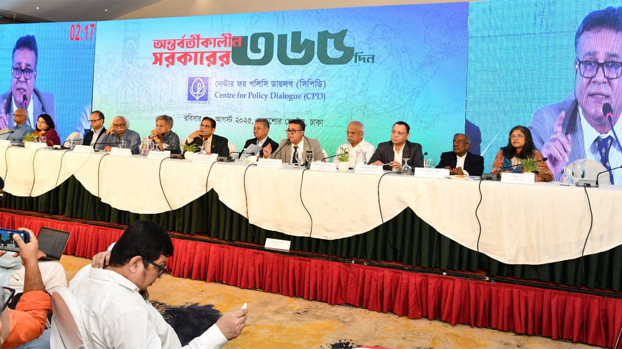 বক্তব্য রাখছেন জাতীয় বিশ্ববিদ্যালয়ের ভিসি প্রফেসর ড. এ এস এম আমানুল্লাহ