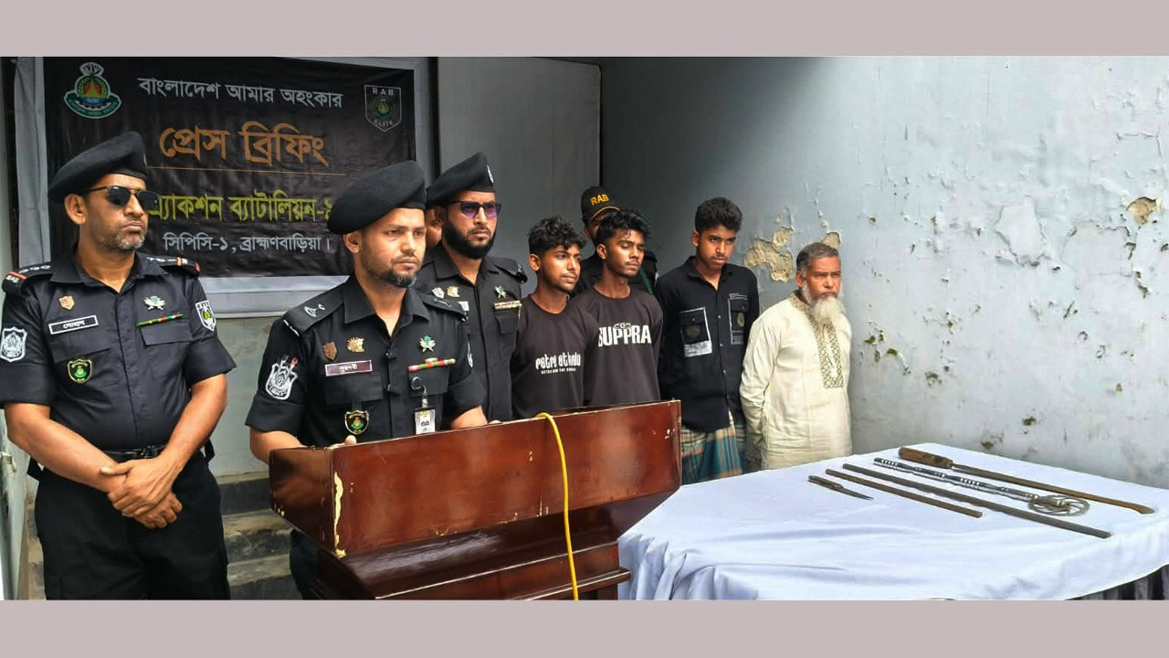 ব্রাহ্মণবাড়িয়ায় র‍্যাবের ওপর হামলা, আটক ৫