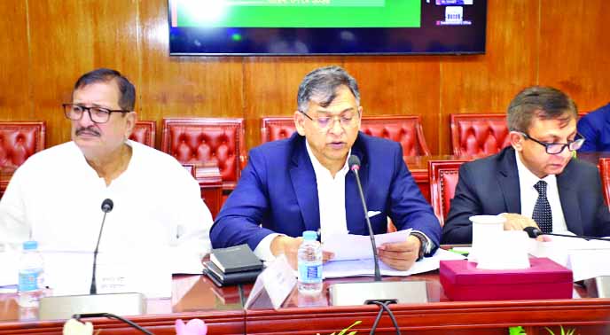 স্বরাষ্ট্রমন্ত্রী সালাহউদ্দিন আহমদ মন্ত্রণালয়ের সম্মেলনকক্ষে সিলেট বিভাগের পাথর/বালুমিশ্রিত পাথর কোয়ারির সর্বশেষ অবস্থা ও করণীয় বিষয়ে সভায় সভাপতির বক্তৃতা করেন : নয়া দিগন্ত