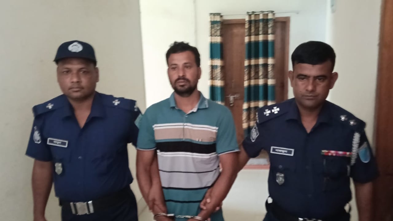 মূল আসামি মো: আলমগীর হোসেনকে গ্রেফতার করেছে পুলিশ