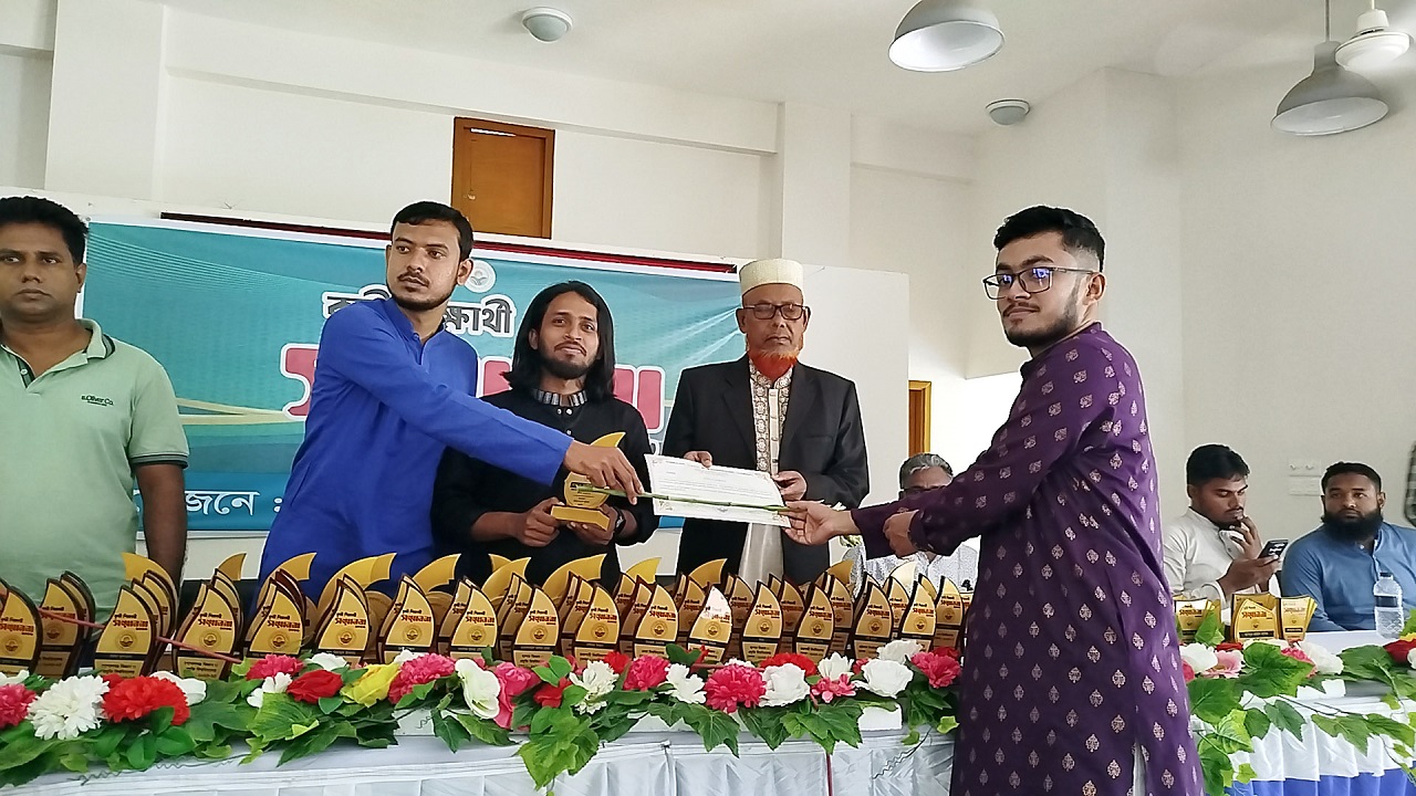 নড়াইলে বিশ্ববিদ্যালয়, মেডিক্যাল ও প্রকৌশল বিশ্ববিদ্যালয়ের কৃতী শিক্ষার্থীদের সংবর্ধনা