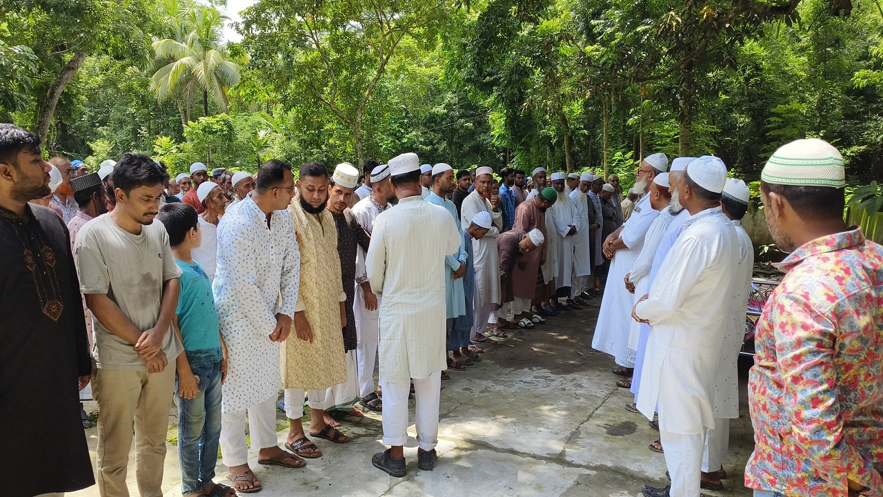 দৈনিক নয়া দিগন্তের নড়াইল প্রতিনিধির মায়ের দাফন সম্পন্ন