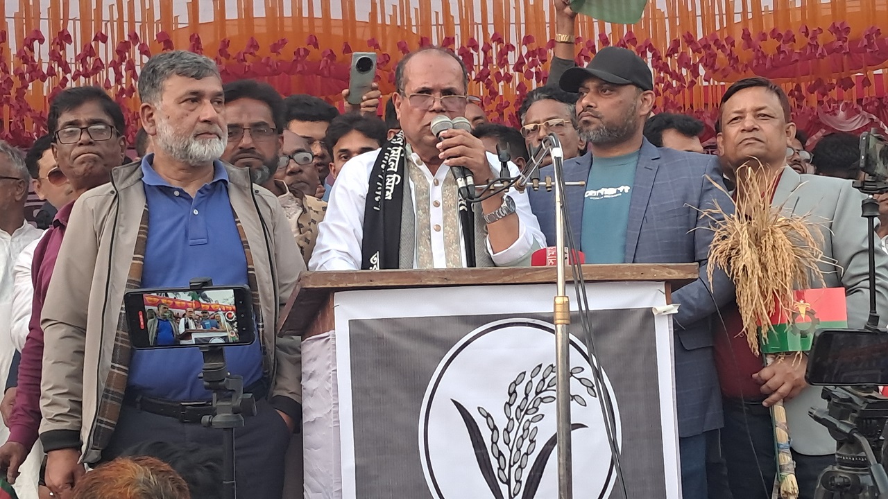 লোহাগড়া শহরের ঐতিহ্যবাহী মোল্যার মাঠে ফরিদুজ্জামান ফরহাদ