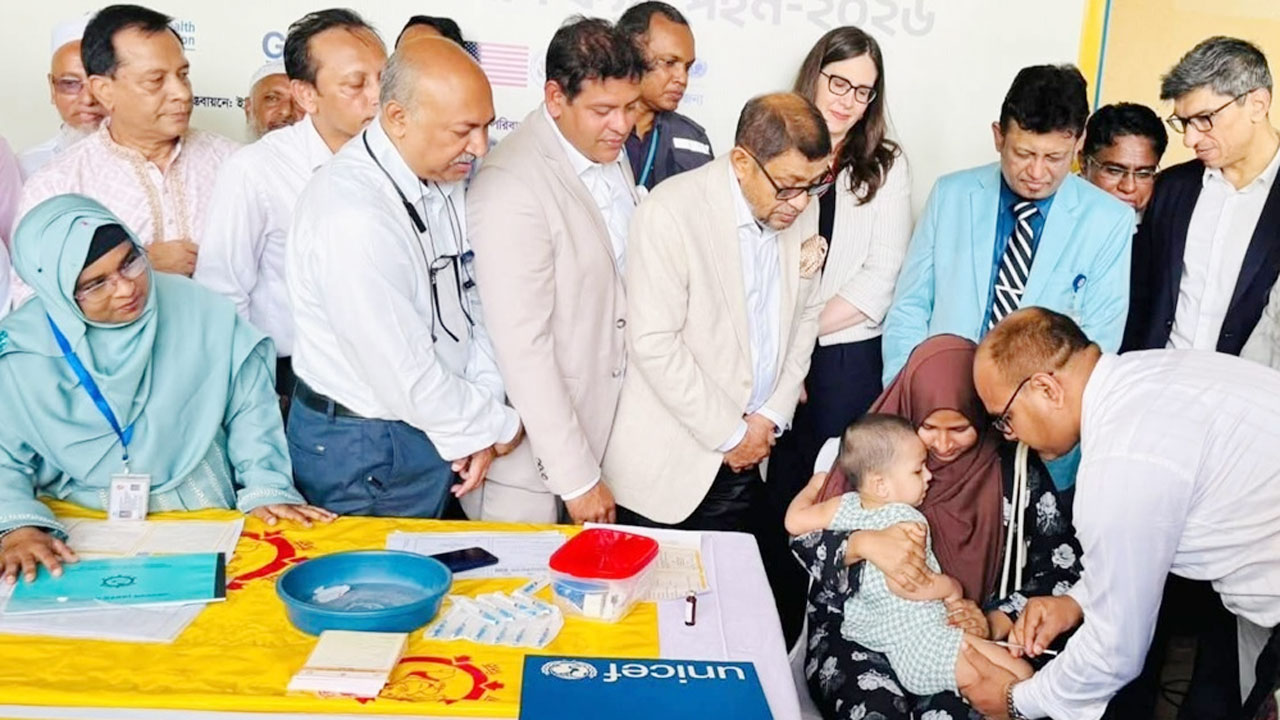 হাম-রুবেলা টিকাদান কর্মসূচির উদ্বোধনকালে স্বাস্থ্যমন্ত্রী