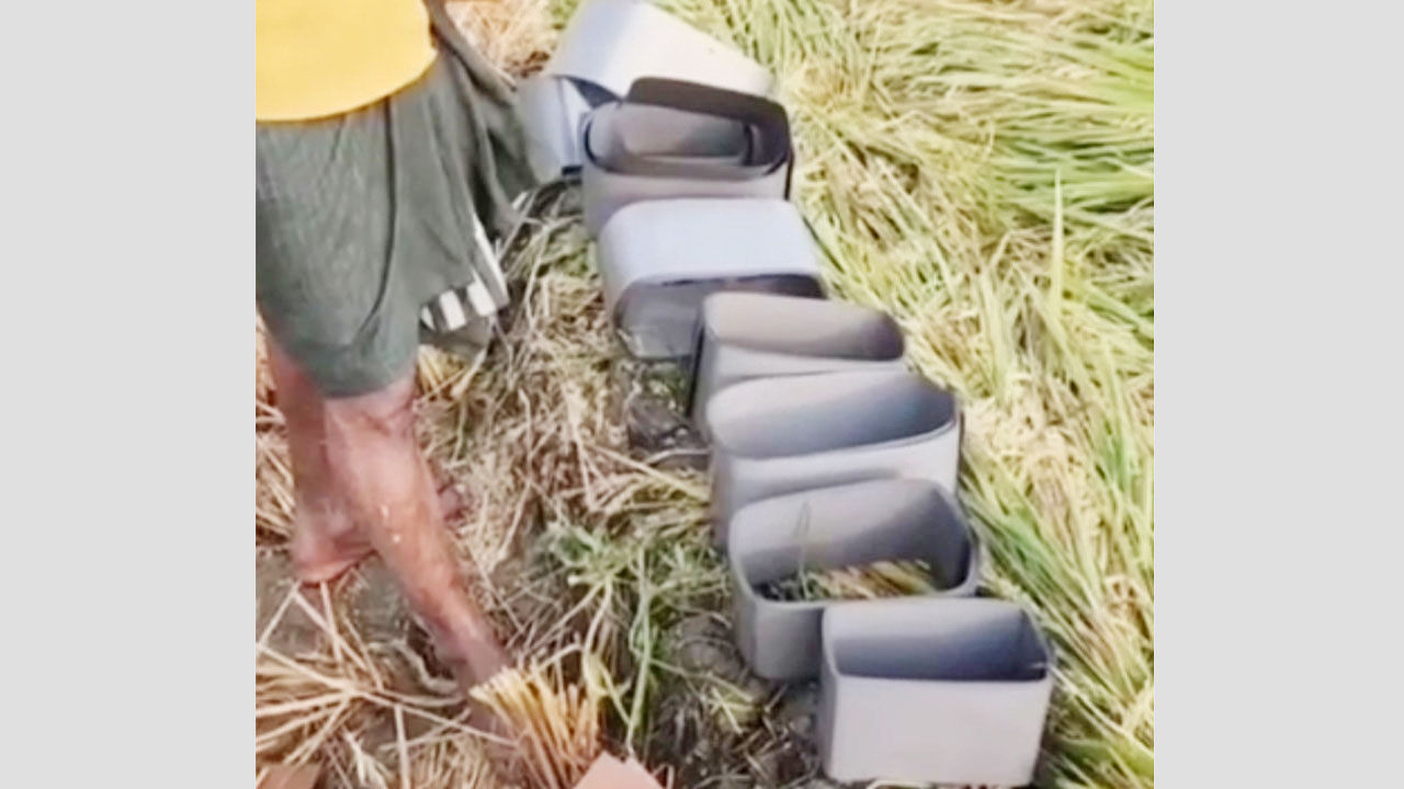 চুরি হওয়া ছয়টি ট্রান্সফরমারের খোলস