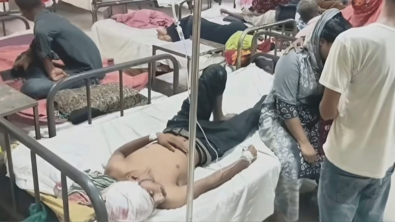 হাসপাতালে আহত দুই মাদককারবারি