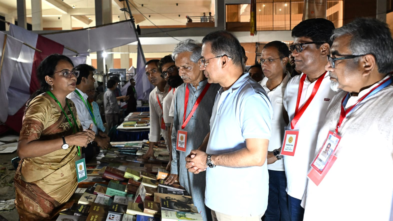 নজরুল মেলা পরিদর্শন করেছেন প্রধানমন্ত্রী তারেক রহমান