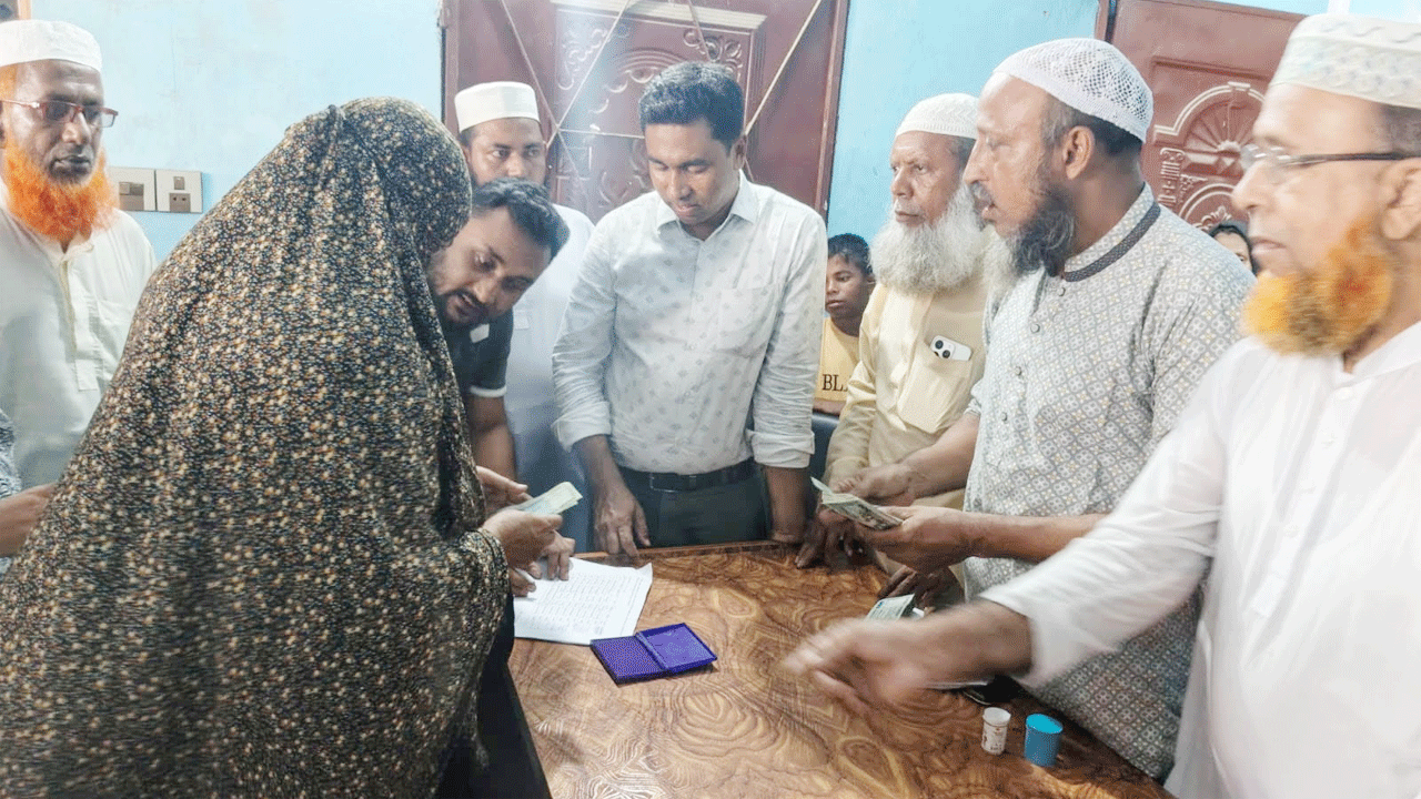 জামায়াতের উদ্যোগে অর্থ সহায়তা প্রদান
