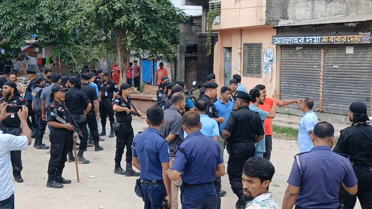 ঘটনার পর আইনশৃঙ্খলা বাহিনীর উপস্থিতি