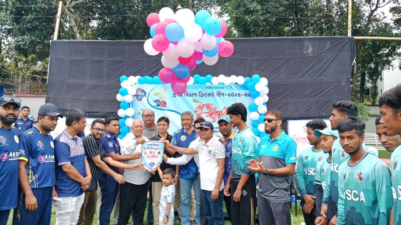 দীর্ঘদিন পর নীলফামারীতে প্রথম বিভাগ ক্রিকেট লীগের উদ্বোধন