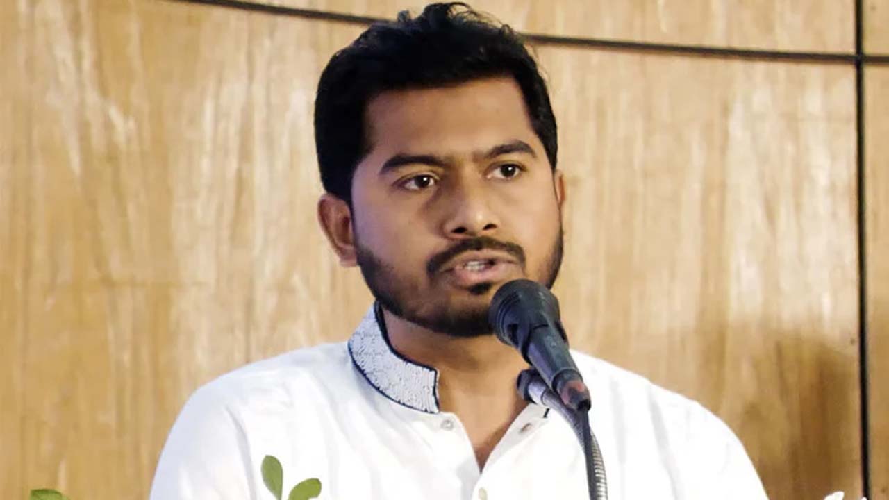 গণঅধিকার পরিষদের সভাপতি নুরুল হক নুর