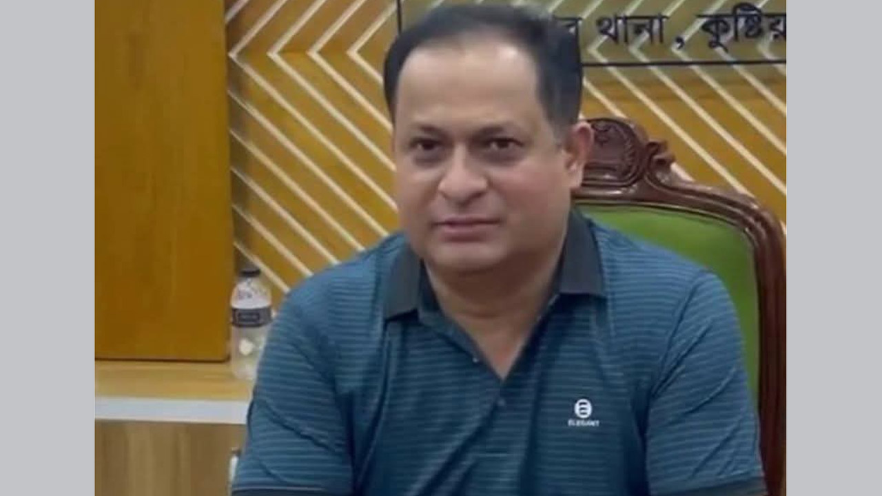 কুষ্টিয়ার মিরপুর থানার অফিসার ইনচার্জ (ওসি) মো: শহিদুল ইসলাম
