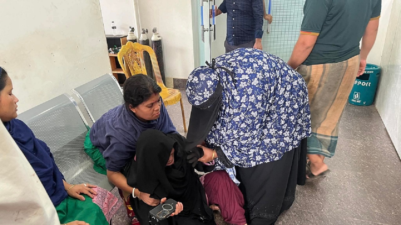 ওমরাহ শেষে বাড়ি ফেরার পথে সড়ক দুর্ঘটনায় নিহত ১