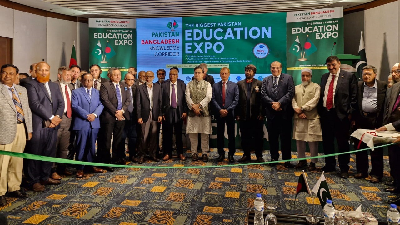 পাকিস্তান-বাংলাদেশ নলেজ করিডোর শিক্ষা মেলায় শাবিপ্রবি ভিসির অংশগ্রহণ