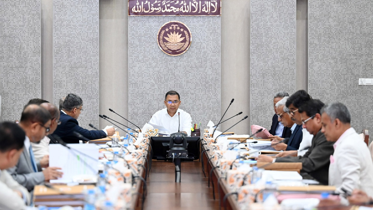 একনেক সভায় সভাপতিত্ব করেন প্রধানমন্ত্রী তারেক রহমান