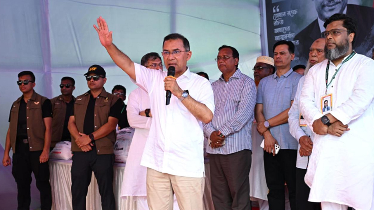 জুরাইনে বক্তব্য রাখছেন প্রধানমন্ত্রী তারেক রহমান