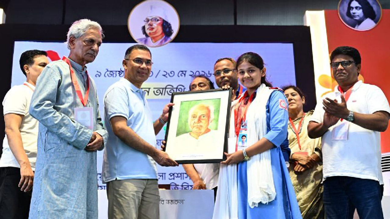 জাতীয় কবি কাজী নজরুল ইসলামের ১২৭তম জন্মবার্ষিকীর জাতীয় অনুষ্ঠানে প্রধানমন্ত্রী তারেক রহমান