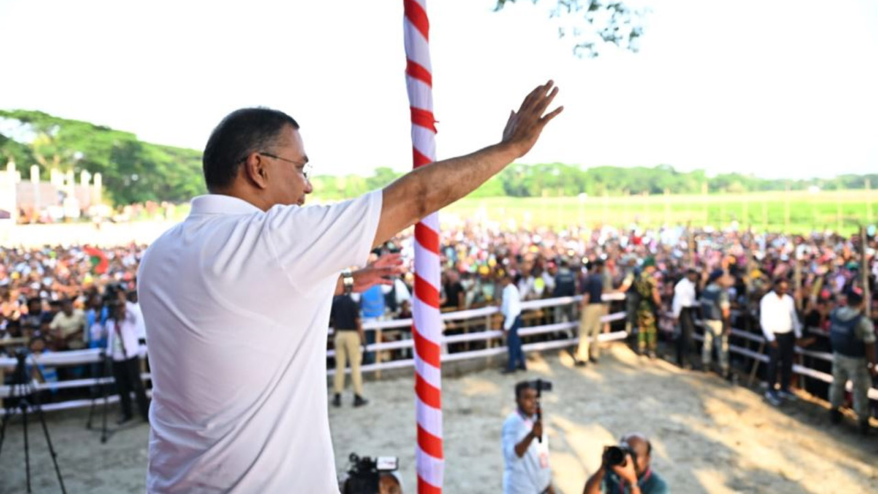 চাঁদপুর সদর উপজেলার শাহ মাহমুদপুরে ‘বিশ্ব খাল’ পুনঃখননের উদ্বোধন শেষে বক্তব্য দেন প্রধানমন্ত্রী প্রধানমন্ত্রী তারেক রহমান