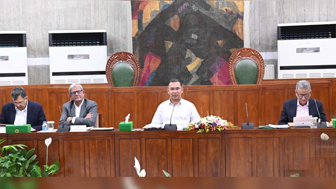 প্রধানমন্ত্রী তারেক রহমানের সভাপতিত্বে মন্ত্রিসভার বৈঠক অনুষ্ঠিত