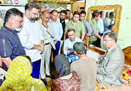 প্রধানমন্ত্রী তারেক রহমান গতরাতে শিশু রামিসার বাসায় মা-বাবার সাথে কথা বলেন : পিআইডি