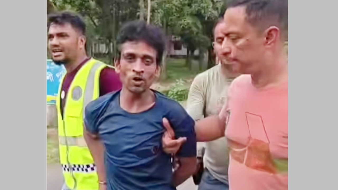 গ্রেফতার পলাতক আসামি রাজিব হোসেন সেতু