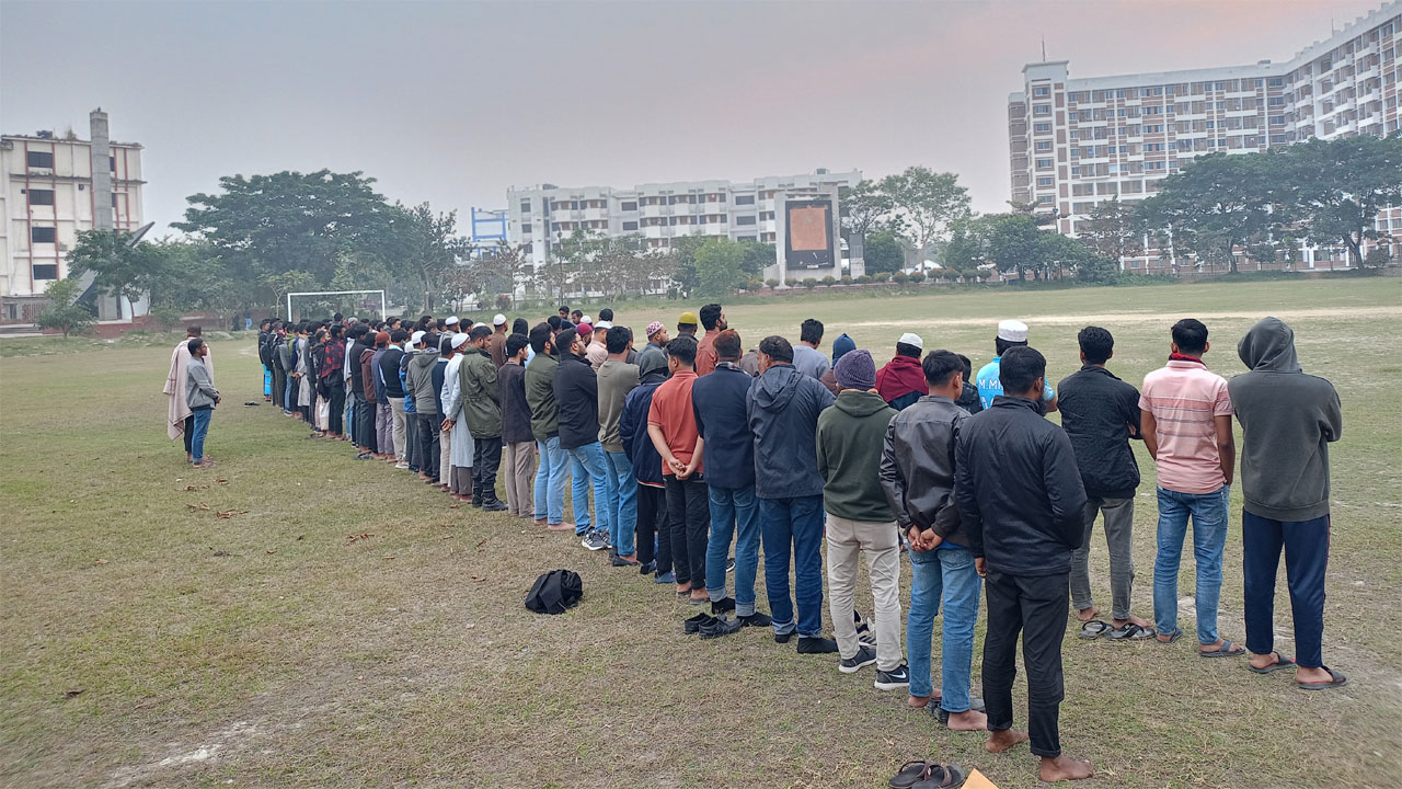 পাবিপ্রবি ক্যাম্পাসে ওসমান হাদির গায়েবানা জানাজা