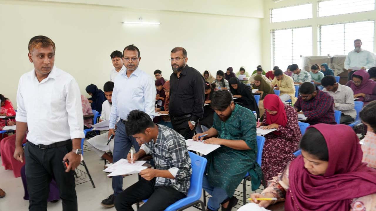 পাবিপ্রবিতে ‘বি’ ইউনিটের ভর্তি পরীক্ষা সম্পন্ন