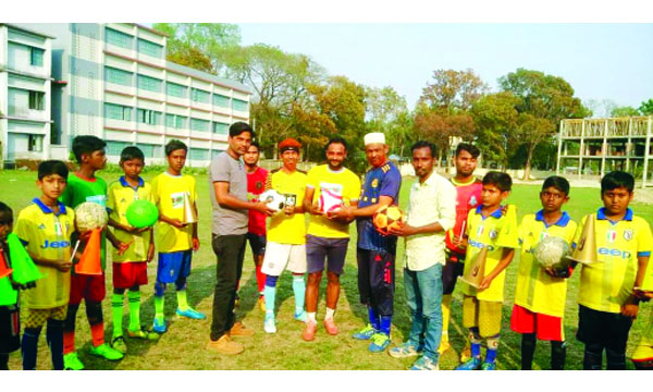 ২৫ বছর ধরে যা করছেন ইকবাল