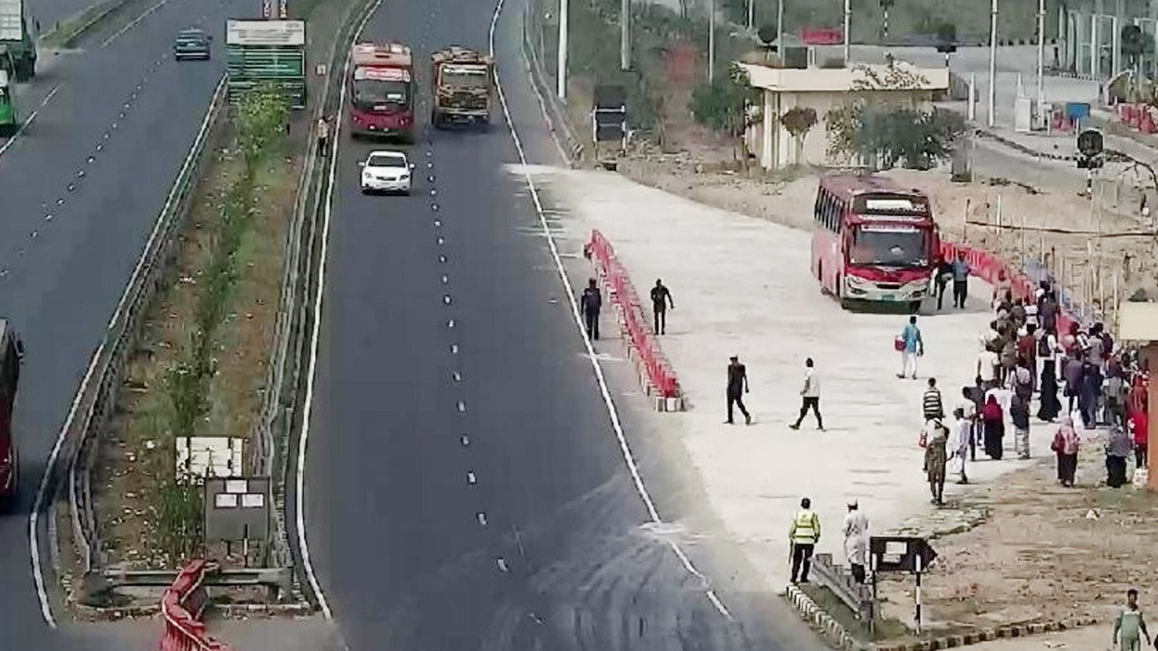 ঈদে যানবাহনের বাড়তি চাপ সামলাতে প্রস্তুত পদ্মা সেতু কর্তৃপক্ষ