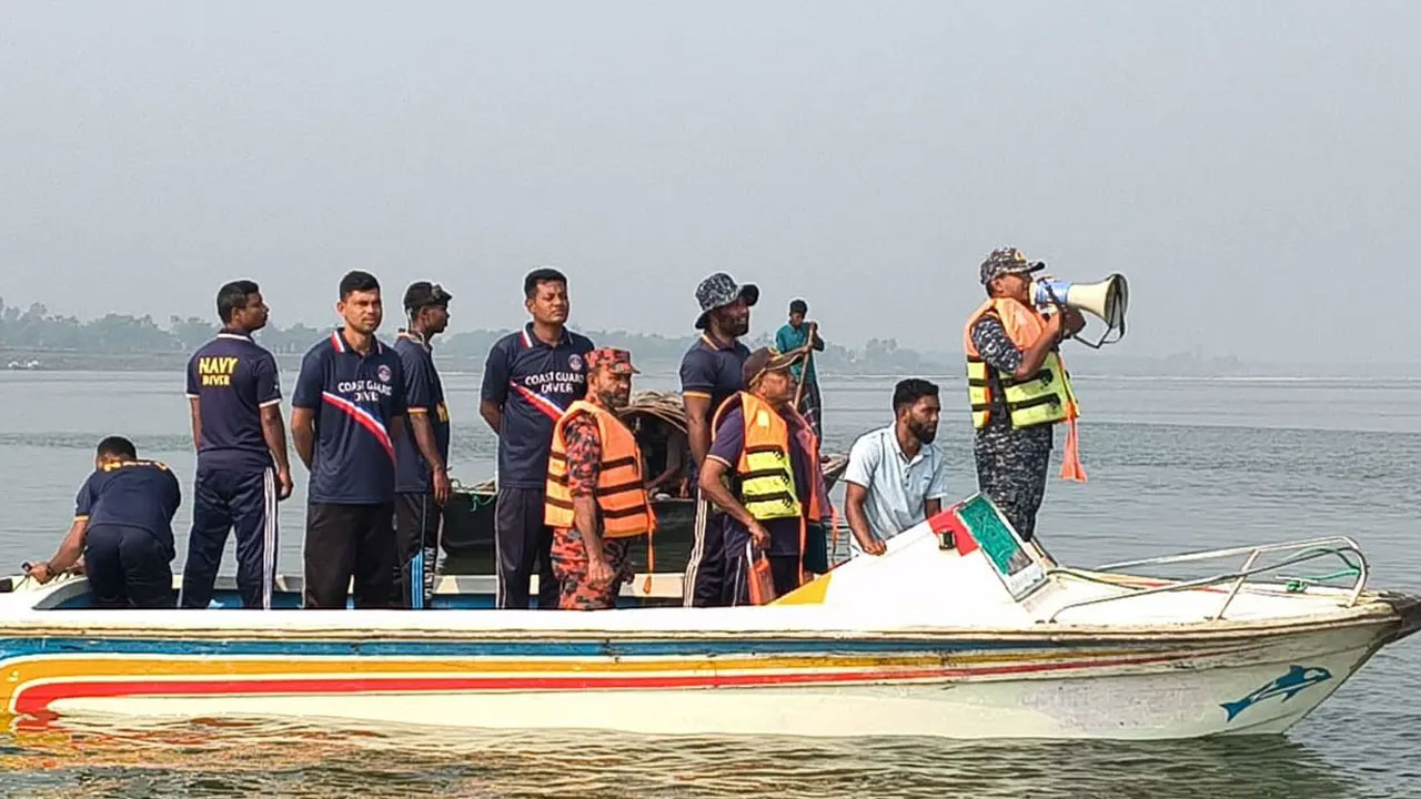 তৃতীয় দিনের মতো উদ্ধার অভিযান