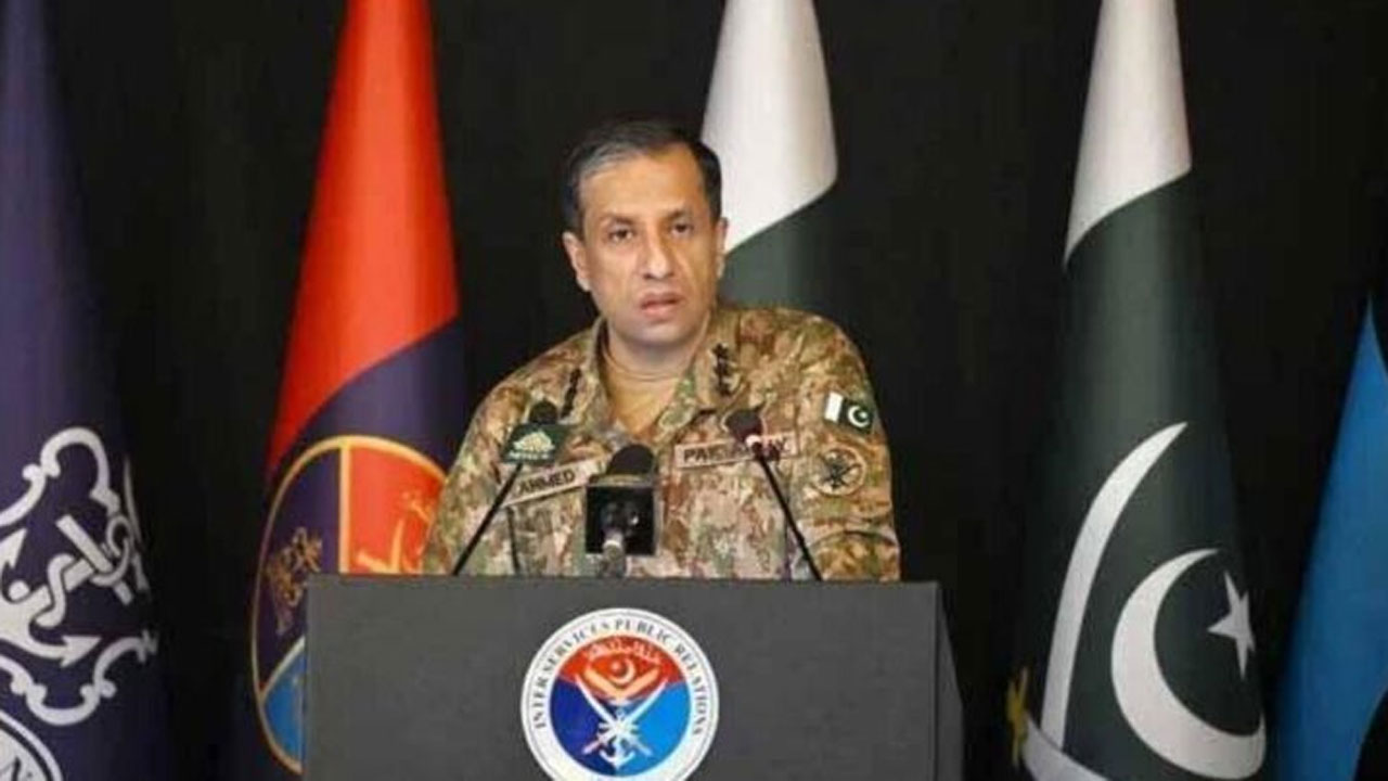 পাকিস্তান সেনাবাহিনীর মুখপাত্র আহমদ শরিফ চৌধুরী