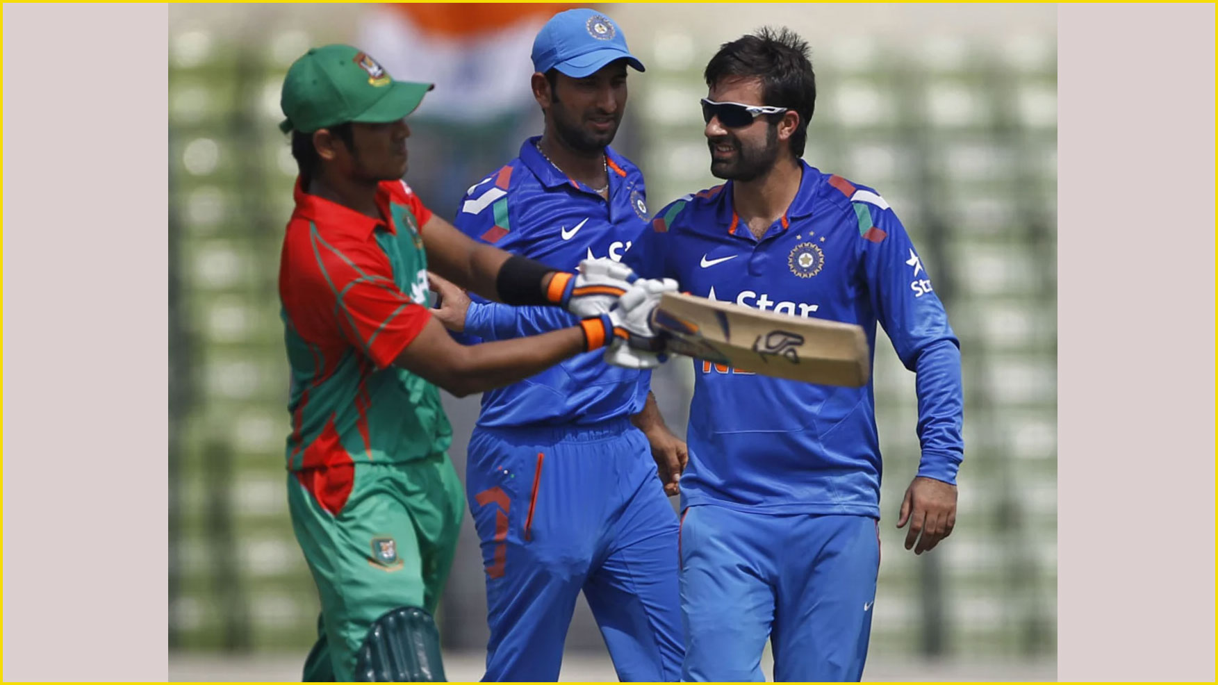 বাংলাদেশের বিপক্ষে ম্যাচে সতীর্থের সাথে পারভেজ রাসুল