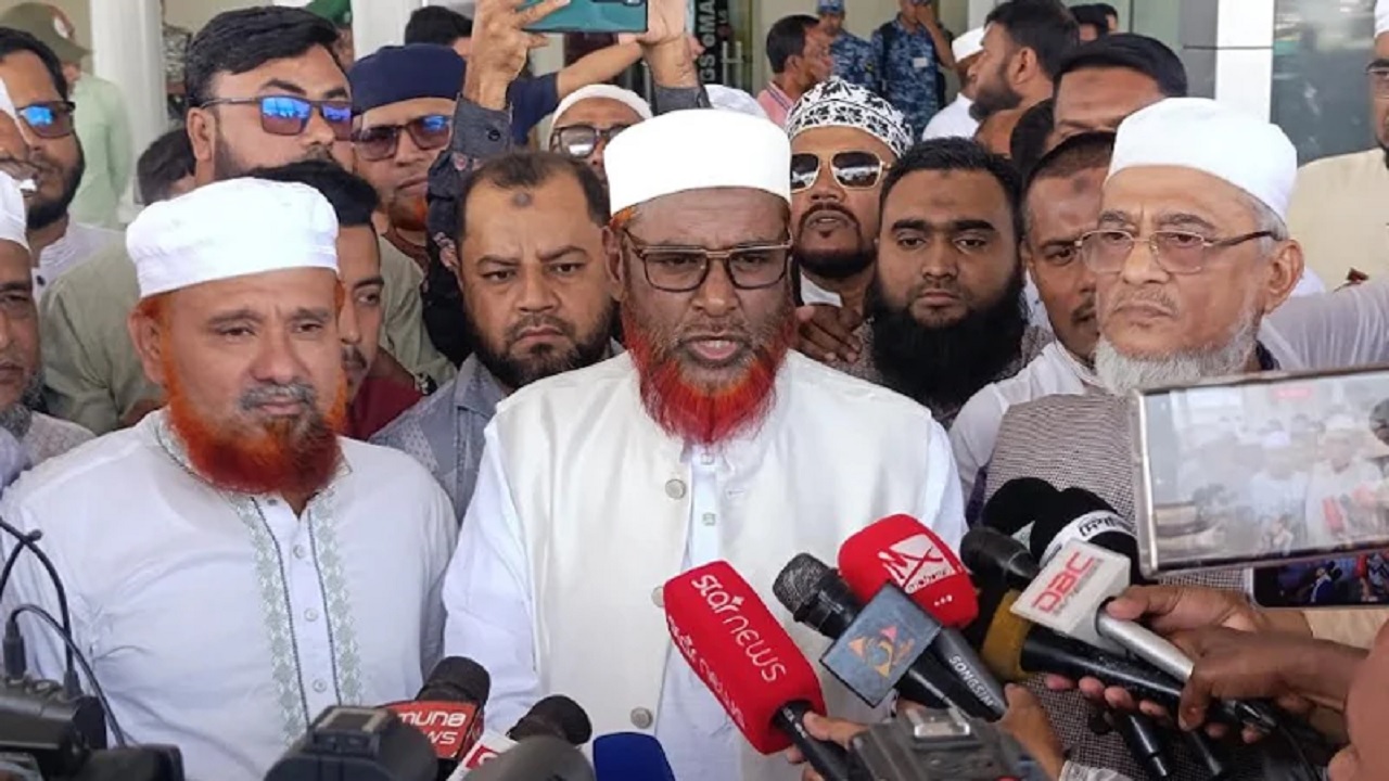 কক্সবাজারে সংবাদ সম্মেলনে মিয়া গোলাম পারওয়ার