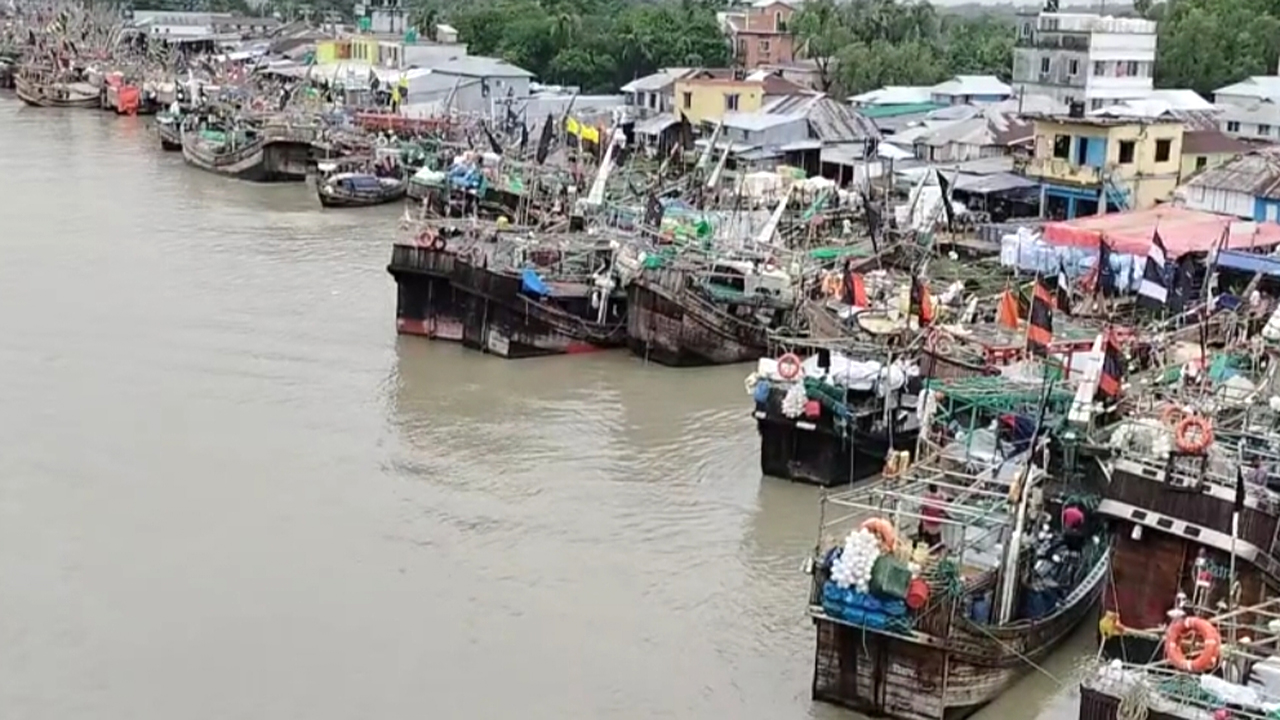 ট্রালার ডুবি