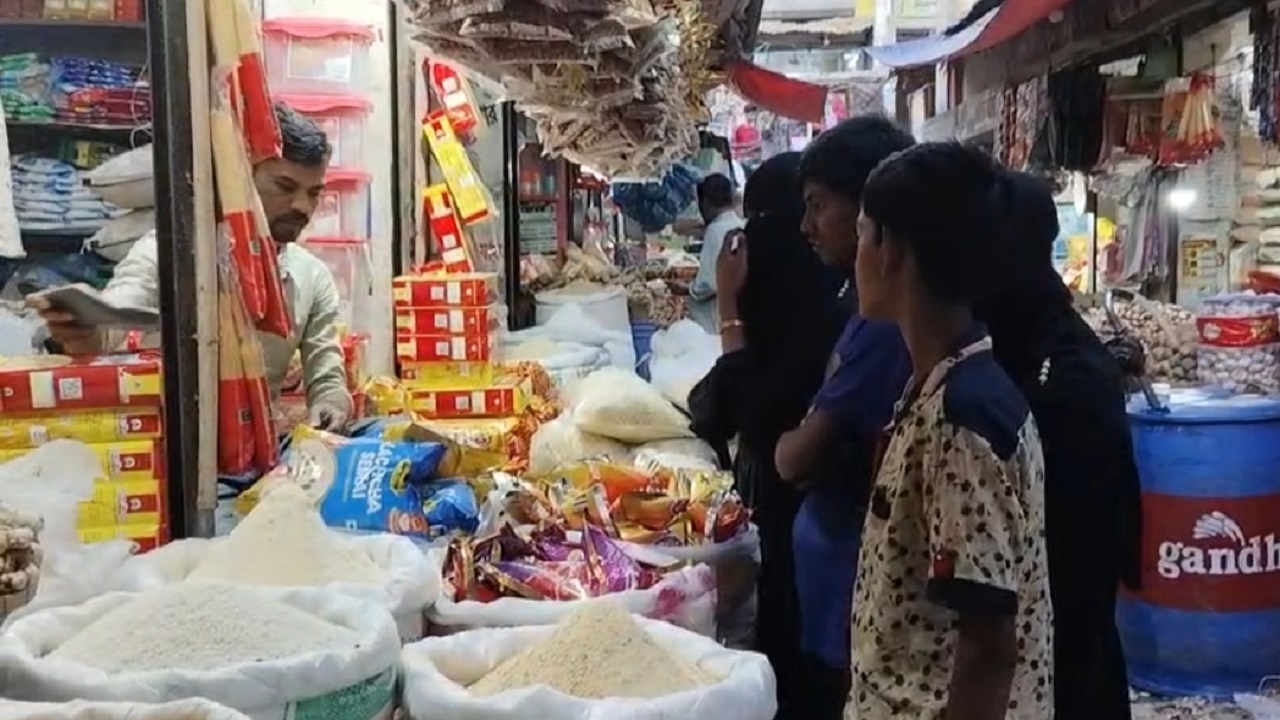 জ্বালানির পর ভোজ্য তেলের সঙ্কট পটুয়াখালীতে, বাড়ছে দাম