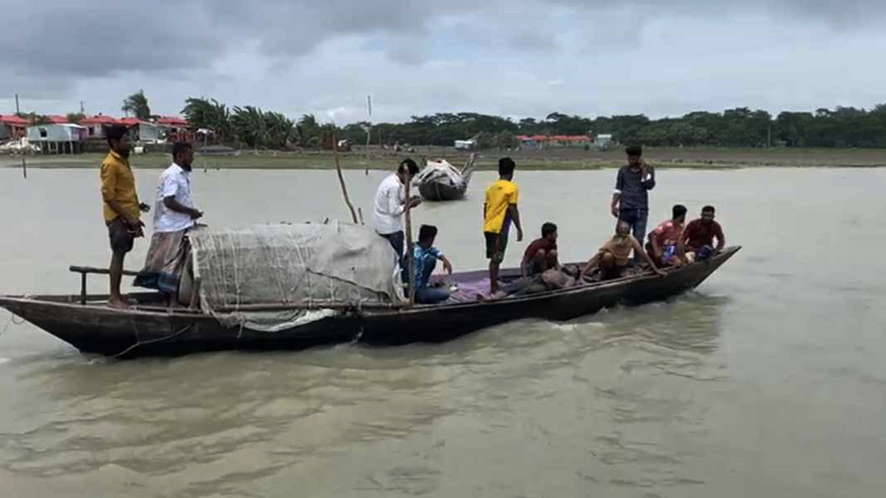 পায়রা বন্দরে সকর্ত সঙ্কেত জারি