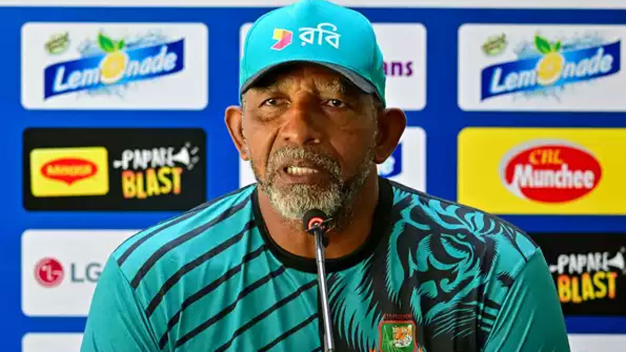 বাংলাদেশ দলের প্রধান কোচ ফিল সিমন্স