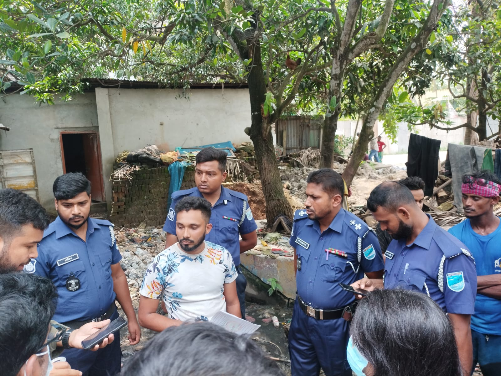 সোনারগাঁওয়ে অবৈধ গ্যাস সংযোগ, চুনা কারখানার মালিকের কারাদণ্ড ও জরিমানা