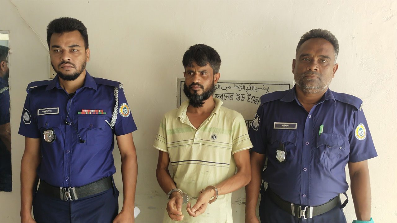 অভিযানে গ্রেফতার আরিফ উদ্দিন মন্ডল