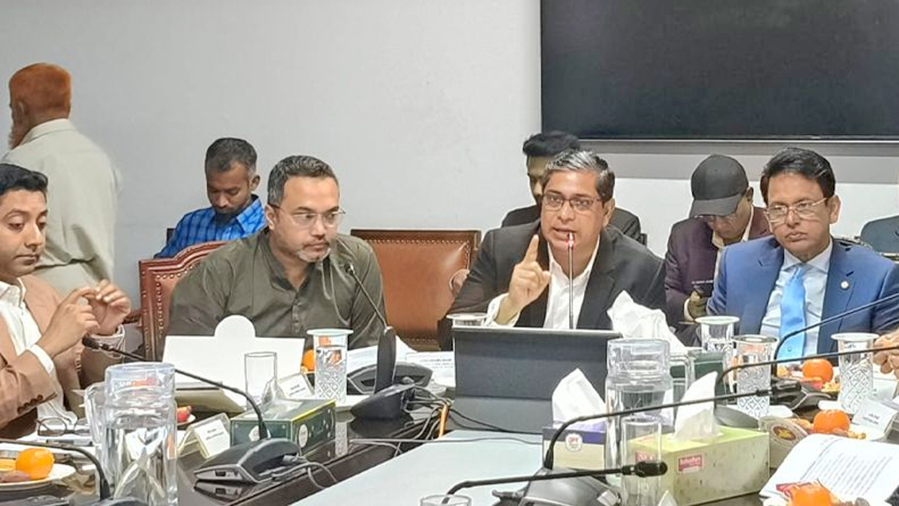 জুলাই থেকে প্রাথমিক বিদ্যালয়ের শিক্ষার্থীরা পাবে স্কুল ড্রেস ও ব্যাগ