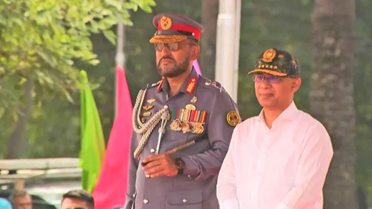 আনসার সমাবেশে প্রধানমন্ত্রীকে গার্ড অব অনার