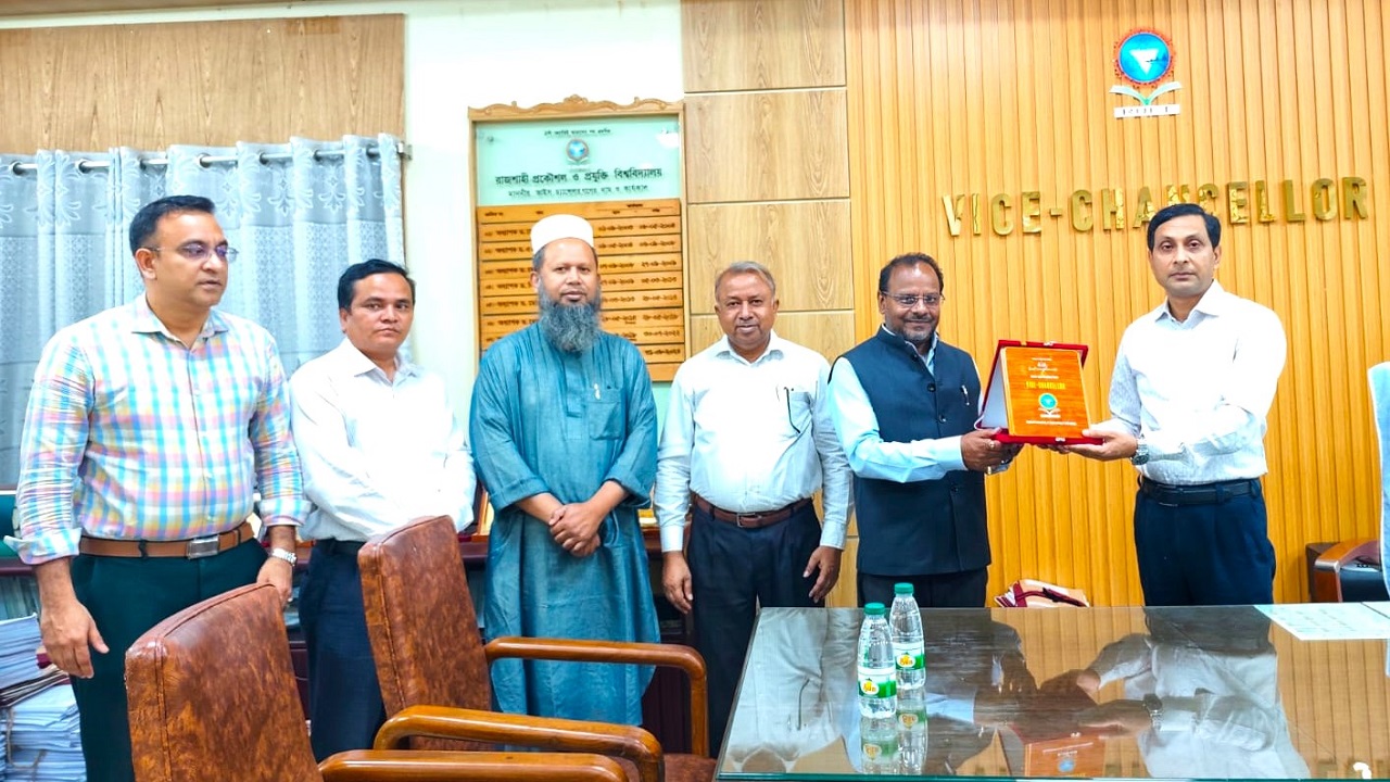 রুয়েট ভিসির সাথে সৌজন্য সাক্ষাৎ করলেন ভারতের সহকারী হাইকমিশনার