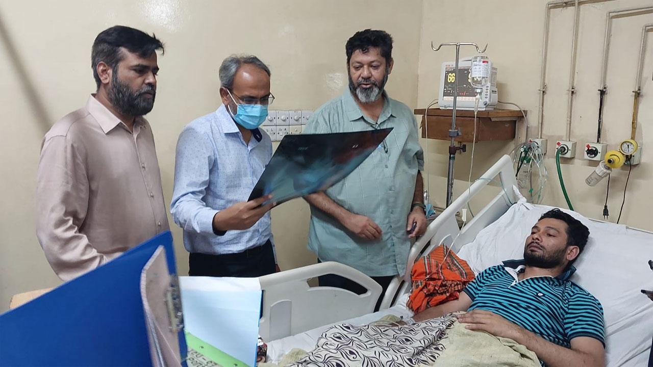জাতীয় বক্ষব্যাধি হাসপাতালে ডা. রফিকুল ইসলাম