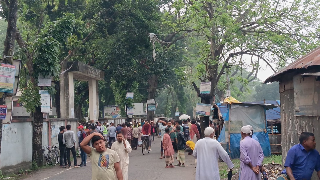 কুড়িগ্রামের রাজারহাটে ছাত্রদল-শিবির সংঘর্ষ, আহত ৬