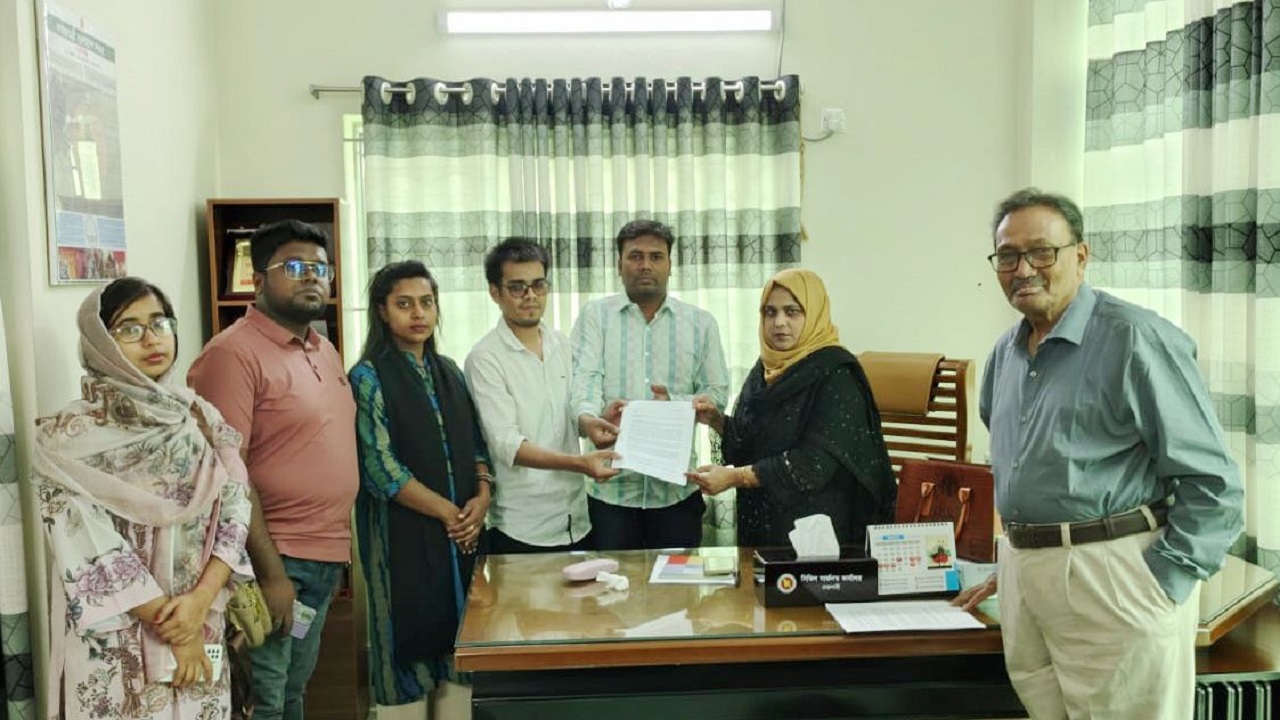 রাজশাহীর বিশেষায়িত শিশু হাসপাতাল চালুর দাবিতে স্মরিকলিপি
