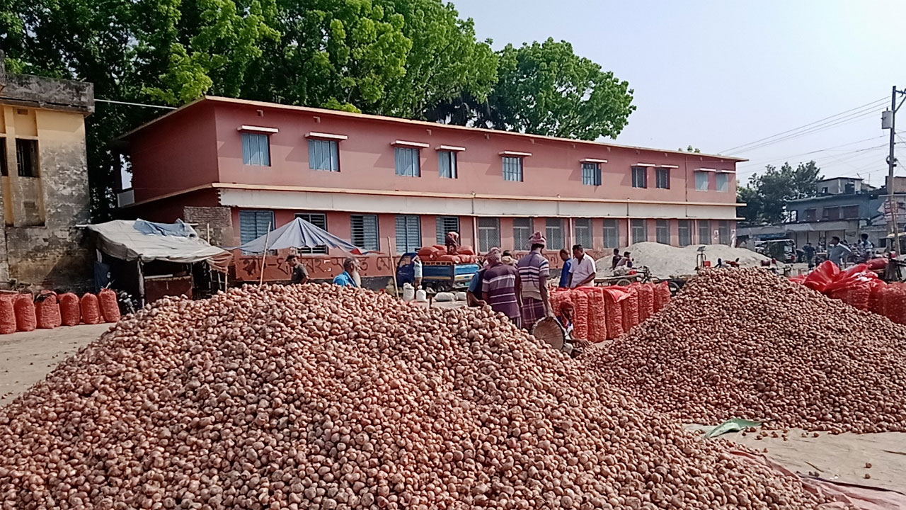 পেঁয়াজের হাট