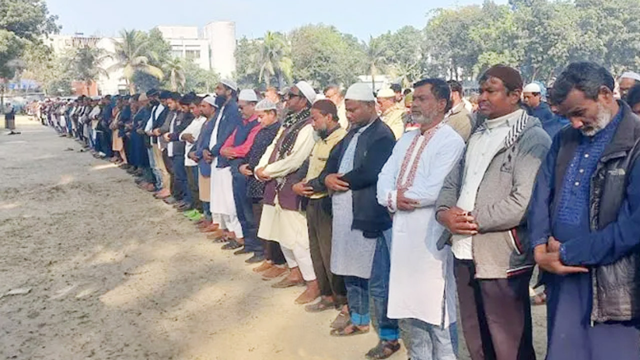 রংপুরে বেগম খালেদা জিয়ার গায়েবানা জানাজা অনুষ্ঠিত হয়েছে