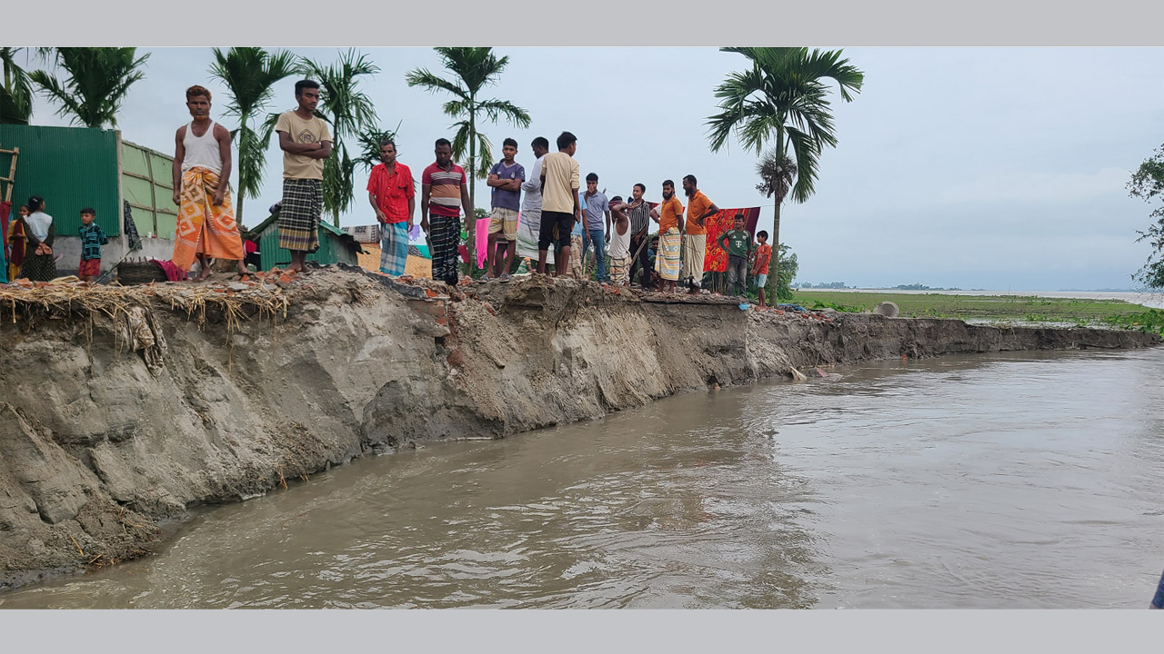 তিস্তায় আবারো পানি বৃদ্ধি : নিচু এলাকা প্লাবিত, ভাঙনে দিশেহারা মানুষ